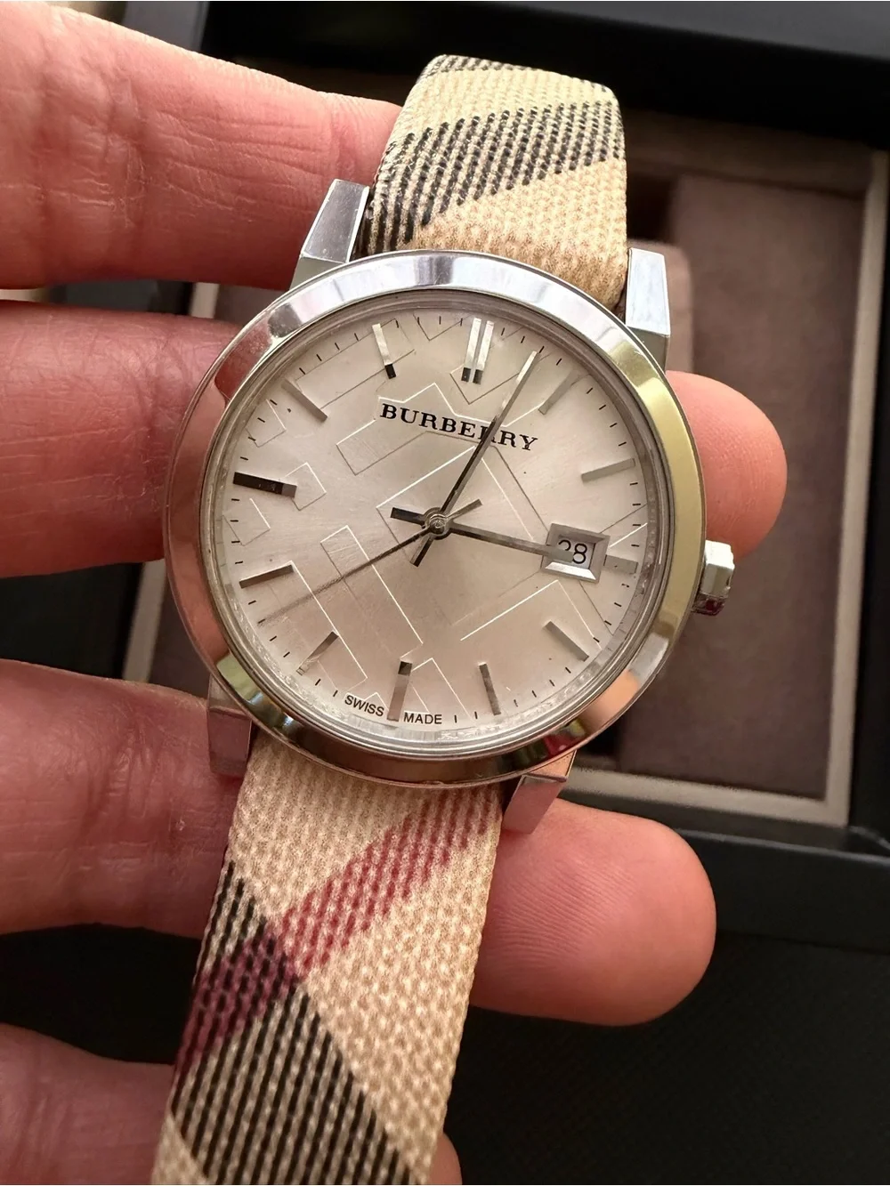 Unused Burberry Beige Plaid Women's Watch with Stainless Silver Case